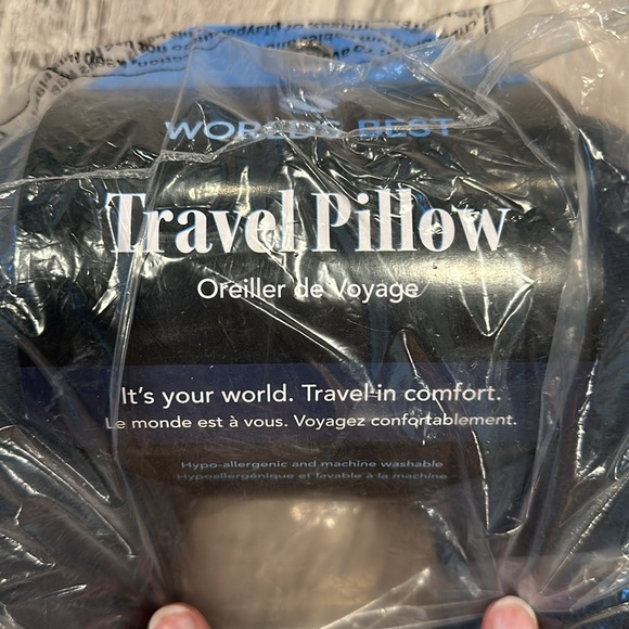 Brand new in original packaging travel neck pillow - Picture 3 of 3